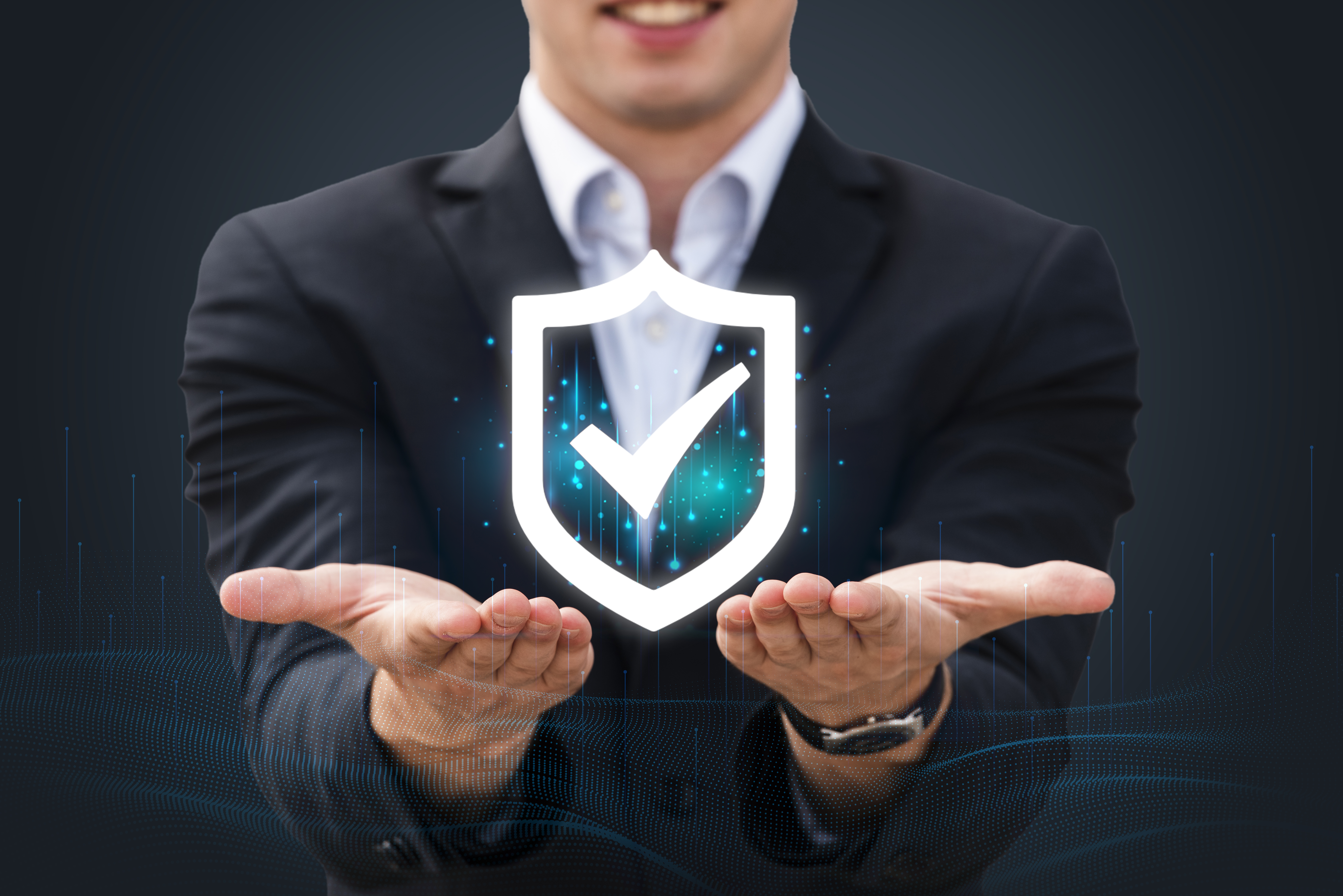 Profissional verificando padrões de qualidade com checklist - Garantia total de resultado